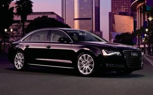 Audi A8 L 4.2 FSI Quattro 2010 года (NA)